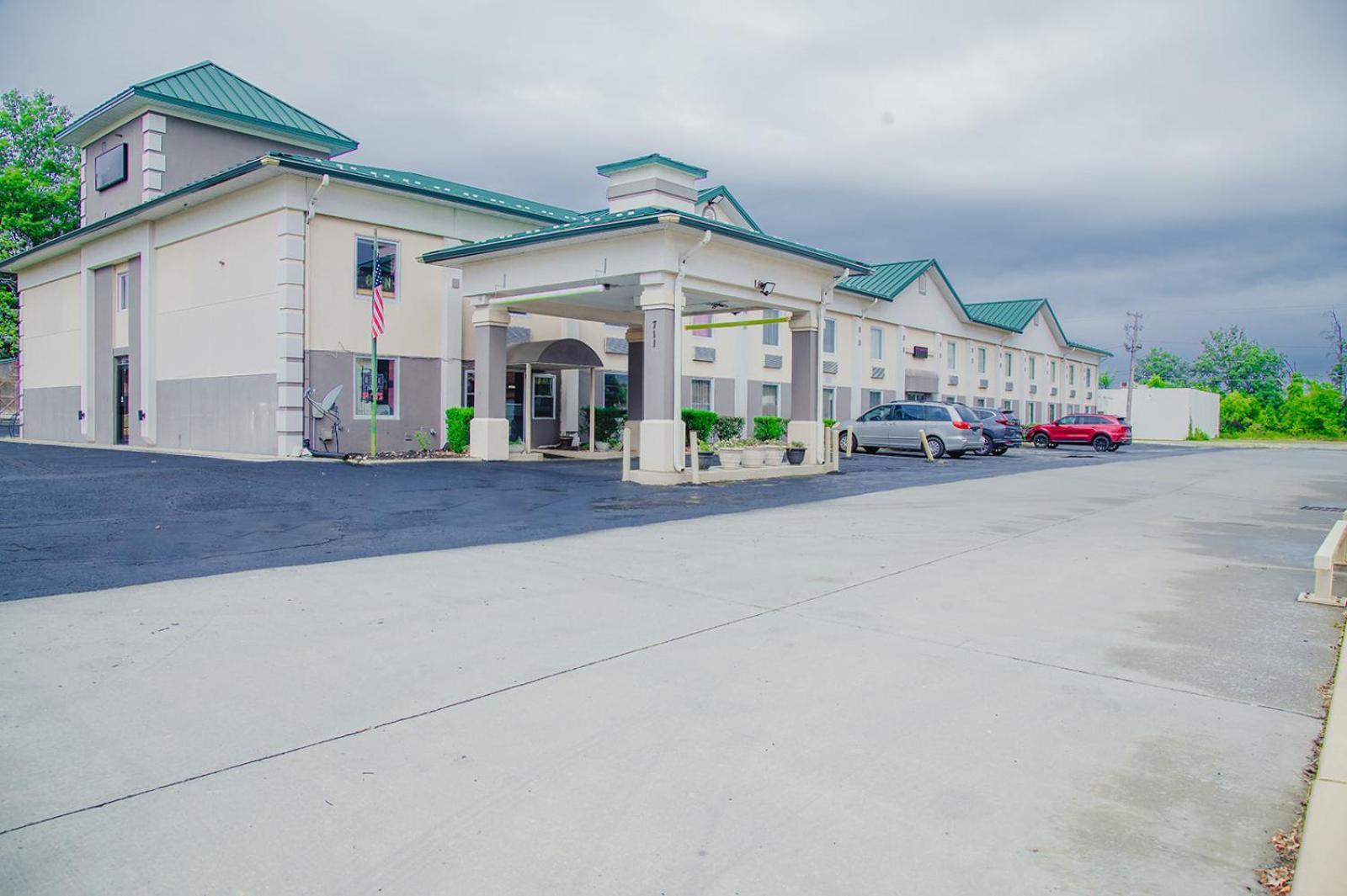 Benton Country Garden & Suites מראה חיצוני תמונה