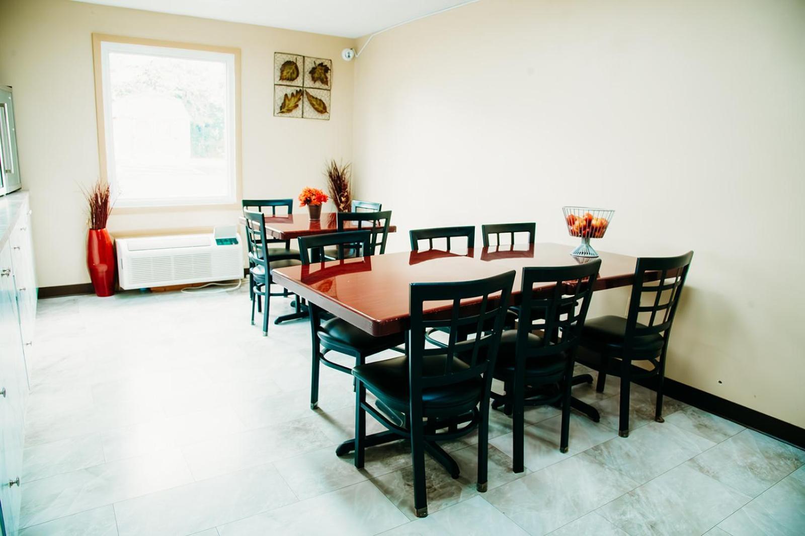 Benton Country Garden & Suites מראה חיצוני תמונה