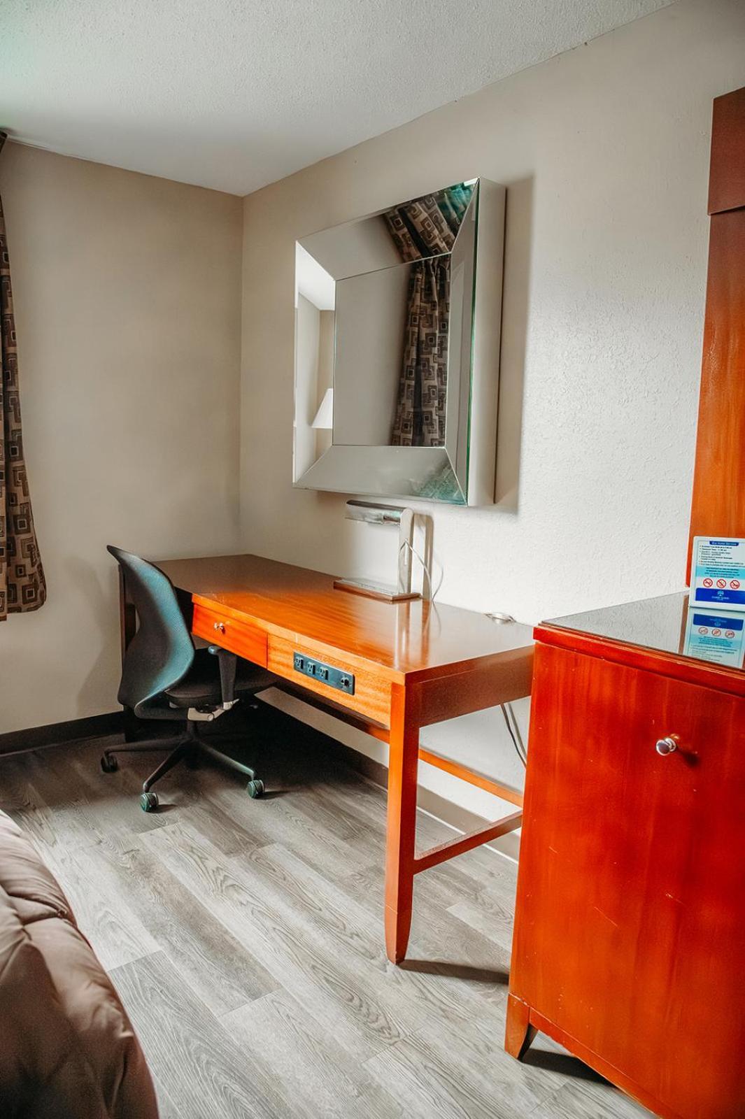Benton Country Garden & Suites מראה חיצוני תמונה